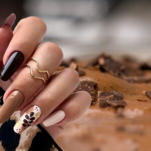 Copertina BLOG Colore Pantone 2025