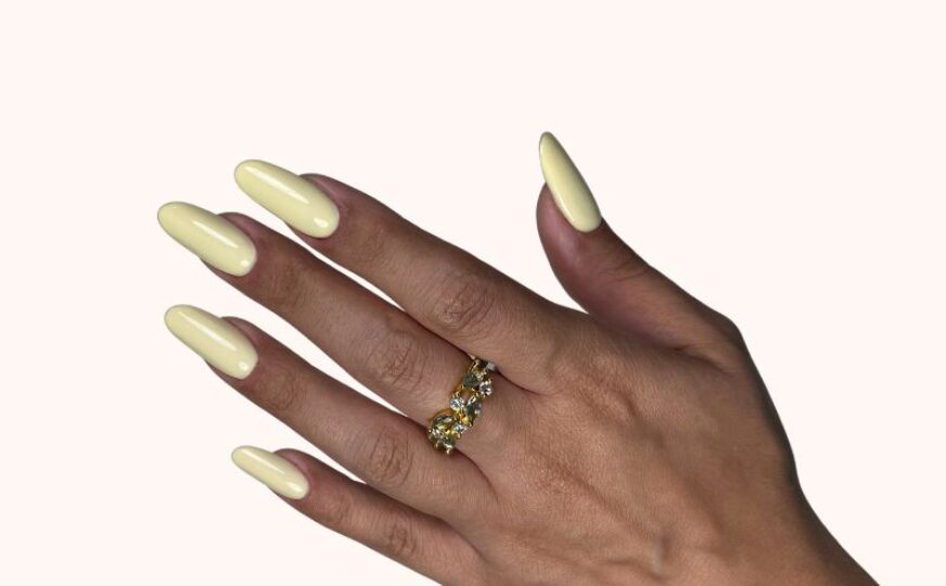 Smalto Semipermanente Giallo Burro